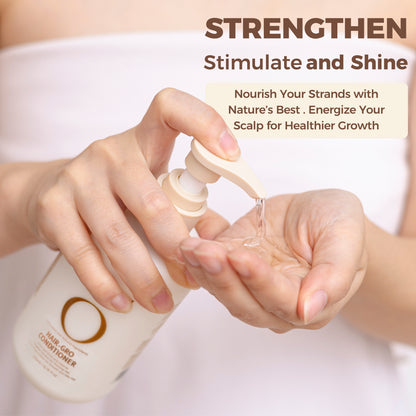Olivii Conditioner pouring in hand